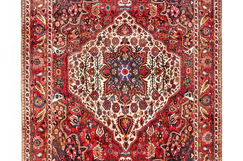 A Bakhtiari carpet, c. 330 x 220 cm.