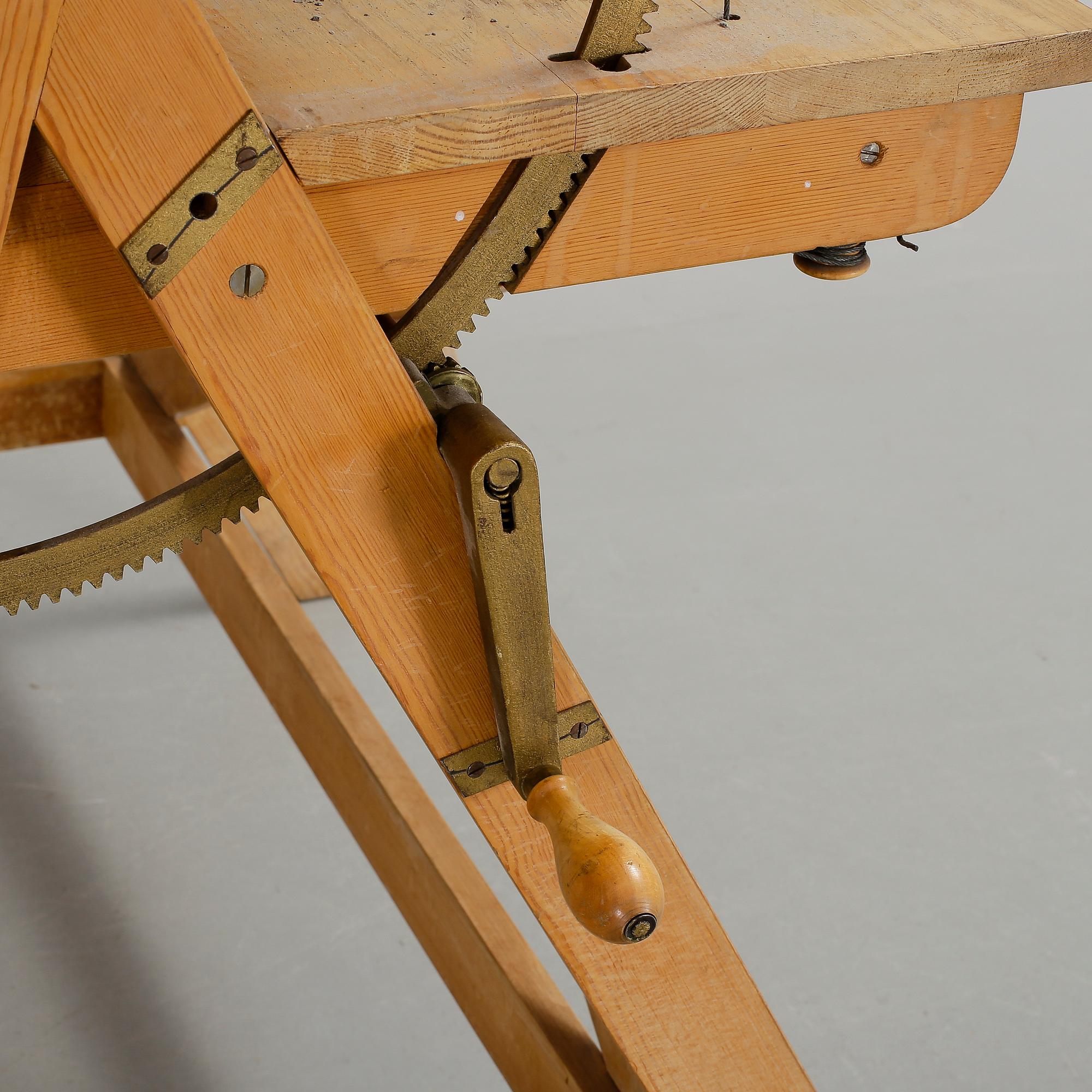 ARKITEKTBORD, Becker, 1900-talets andra hälft.
