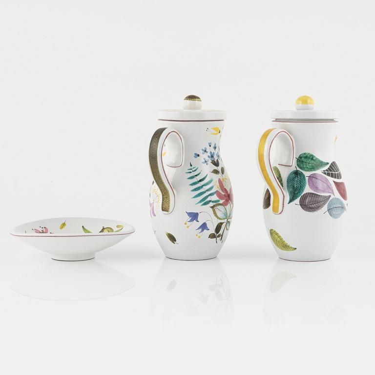 Stig Lindberg, two pitchers and a dish, Gustavsbergs studio.