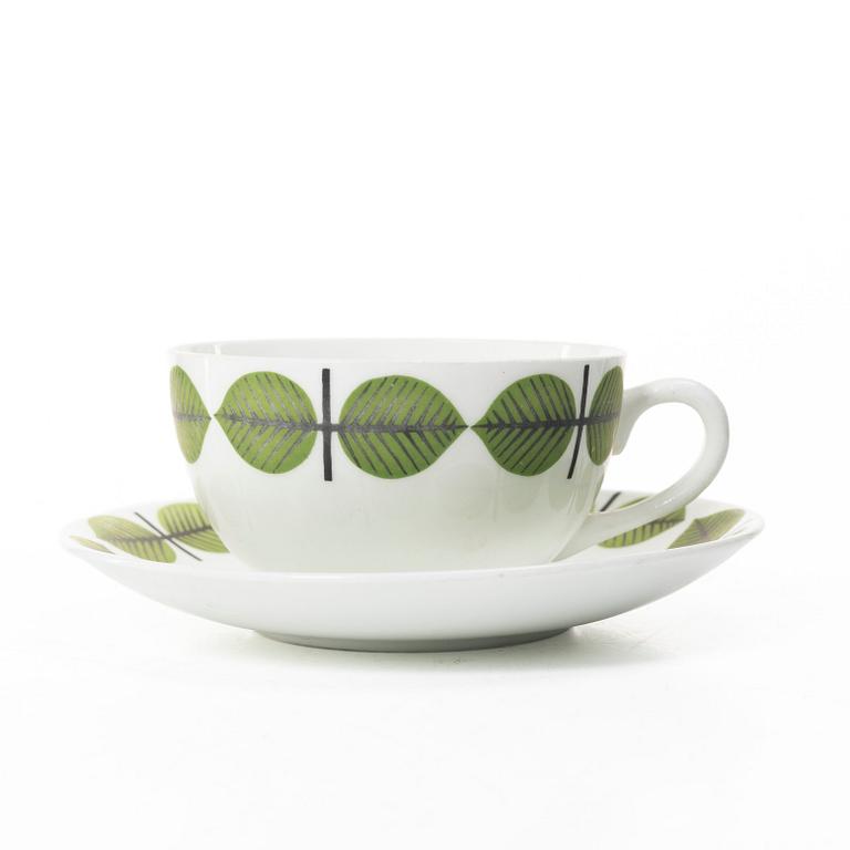Stig Lindberg, 56 'Berså' service pieces in bone china and earthenware, Gustavsberg.