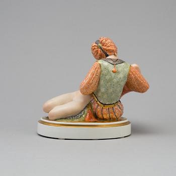 FIGURIN, porslin. "Eventyr III". Gerhard Henning, Royal Copenhagen, Danmark, 1920-tal.