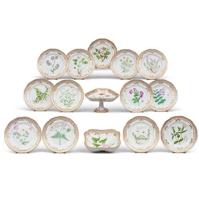 A part Royal Copenhagen 'Flora Danica' dessert service, Denmark, 20th Century. (15 pieces).