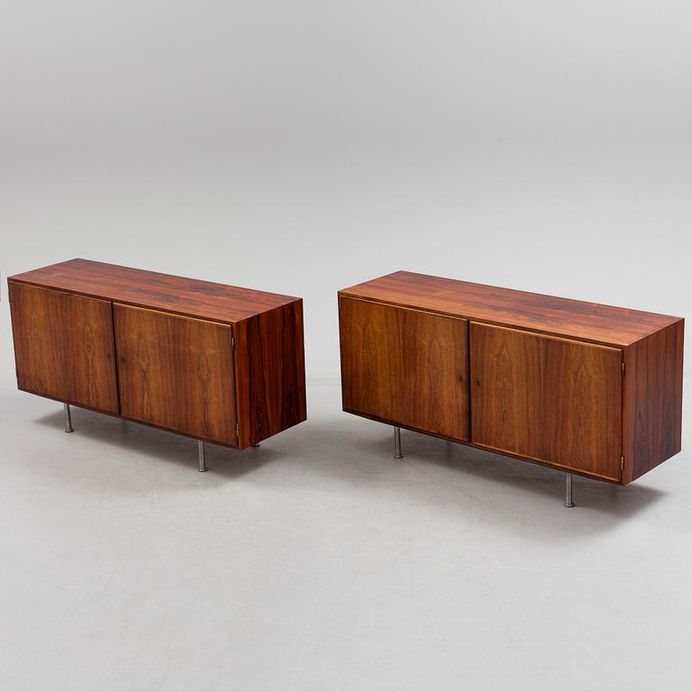 POUL HUNDEVAD, sideboard, ett par, Danmark, 1900-talets andra hälft.