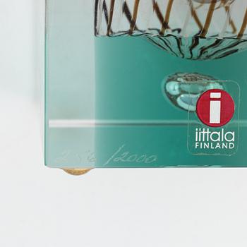 Oiva Toikka, a glass cube, Nuutajärvi, Ittala, Finland, 1999, 256/2000.