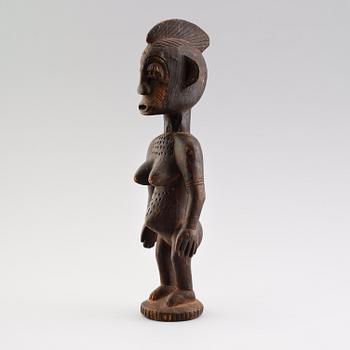 FIGUR, snidat trä, Afrika.