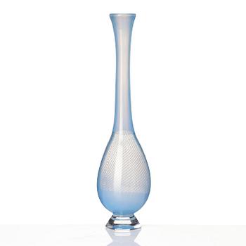 Sven Palmqvist, fyra delar, glas, Kraka, Orrefors 1940-50-tal, nr 34, 170, 359 samt en osignerad.