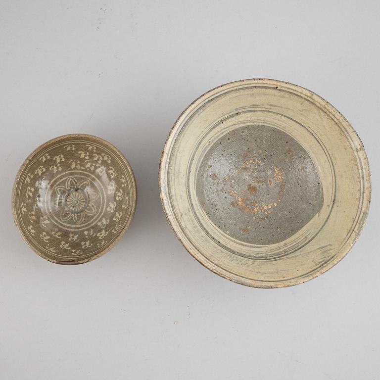 Two ceramic bowls, Korea, Goryo/Koryo (918-1392).