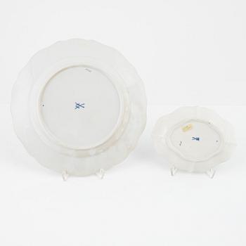 Seven pieces of 'Indische Malerei Grün' porcelain service, Miessen, 20th Century.