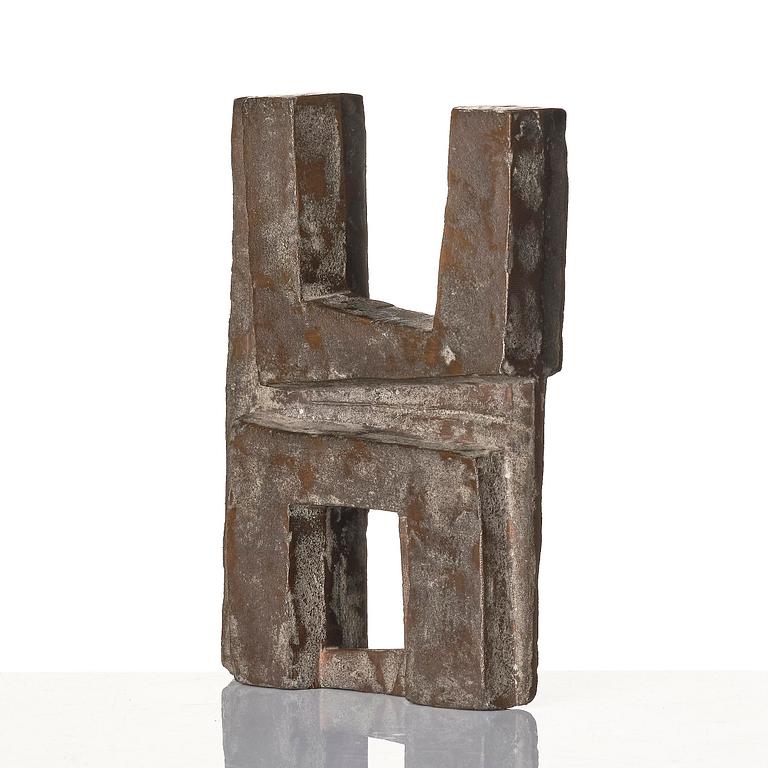 Robert Adams, "Rectangular Bronze Form No. 1".