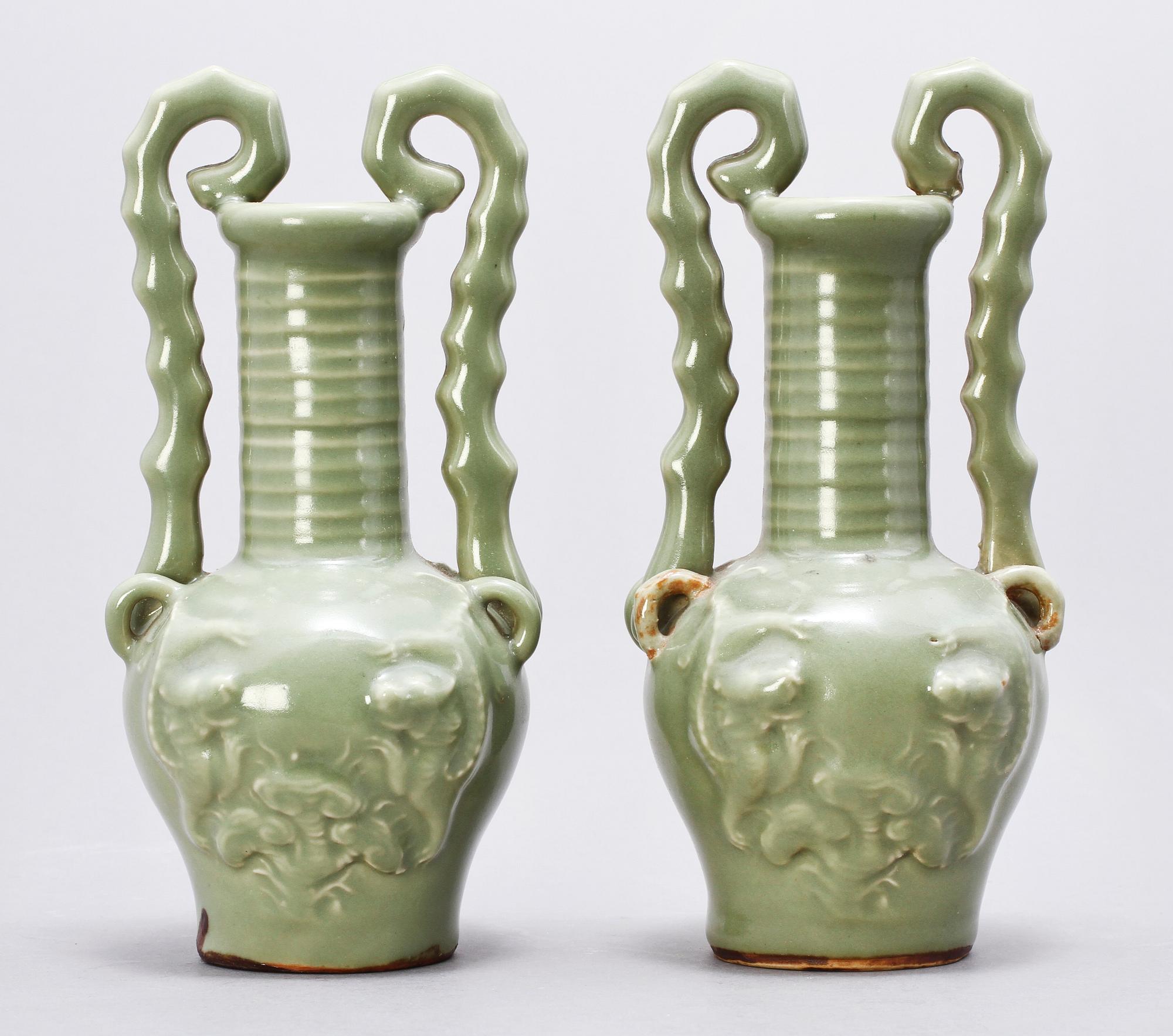 VASER, ett par, porslin, Kina, 1800/1900-tal.