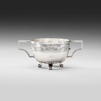 191. A FABERGÉ SILVER BOWL.