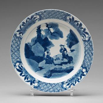 A set of six blue and white dinner plates, Qing dynasty, Kangxi (1662-1722).