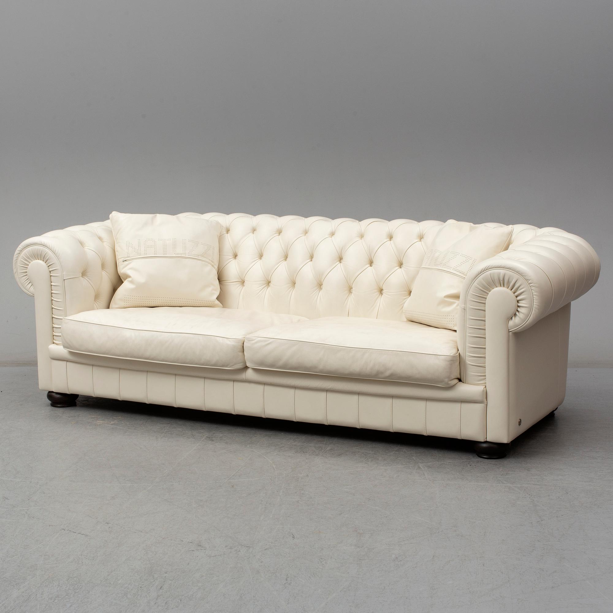 A "King" sofa from Natuzzi, 21th century.