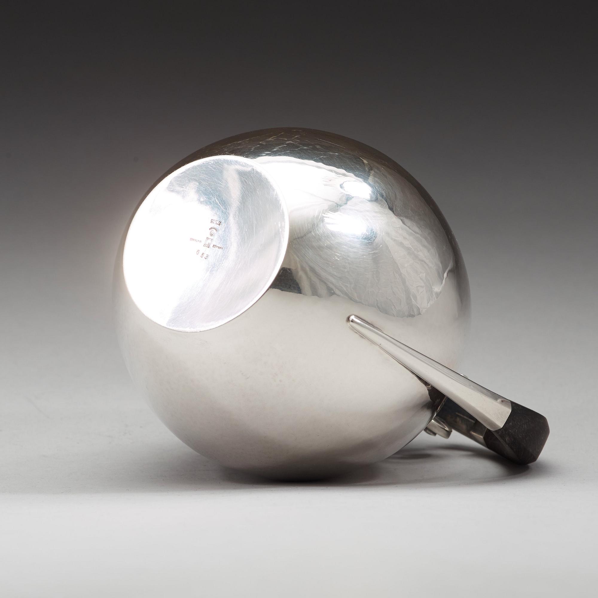 Johan Rohde, kanna, Georg Jensen, Köpenhamn 1933-44, design nr 653, sterling.