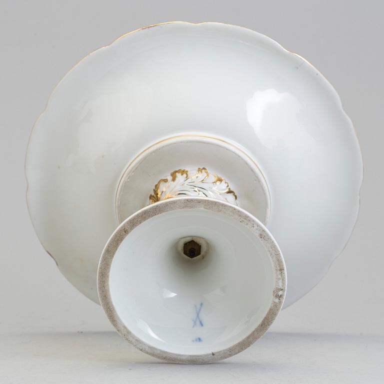 a porcelain Meissen bowl from the 20th century.