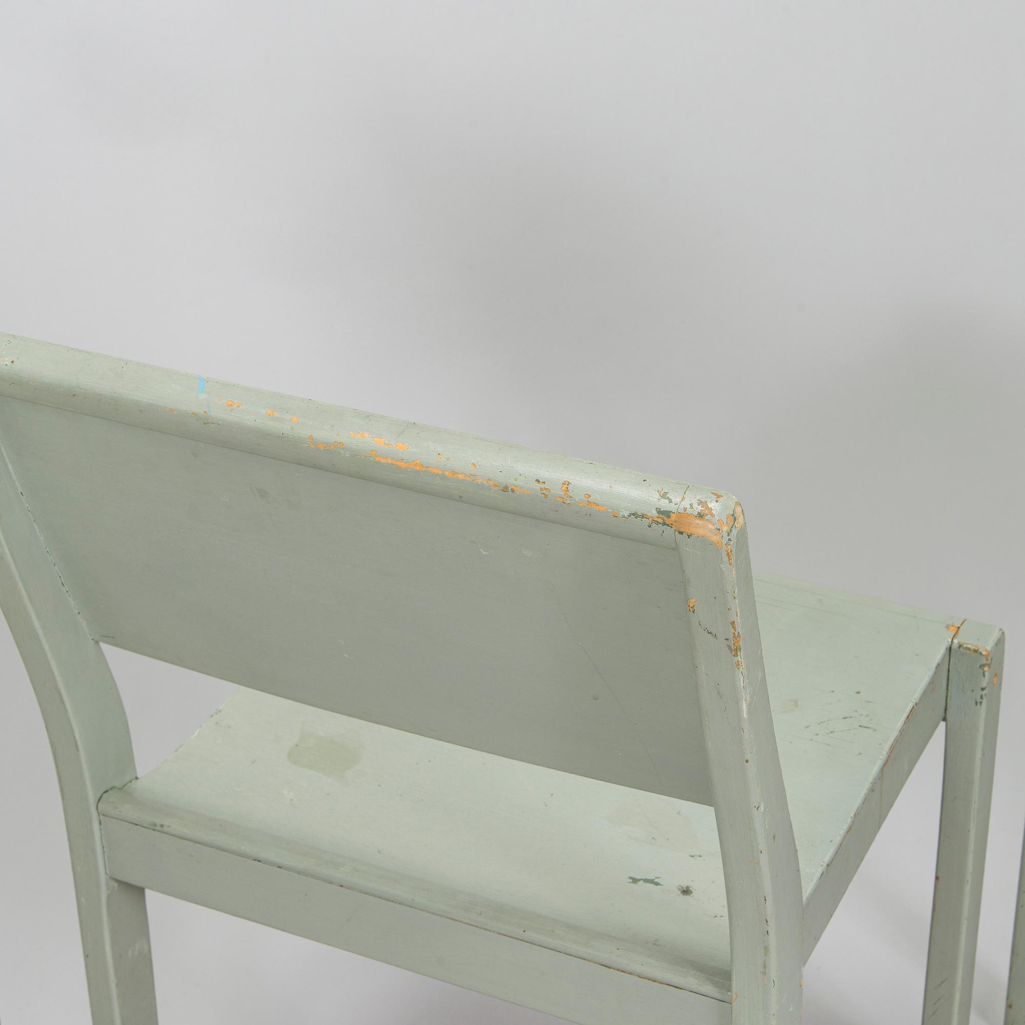 Alvar Aalto, A set of three 'model 611' chairs for O.Y. Huonekalu- ja Rakennustyötehdas A.B. 1940s.