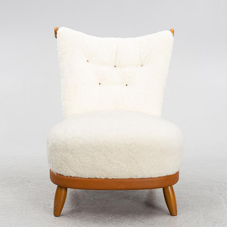 A mid-20th Century armchair.