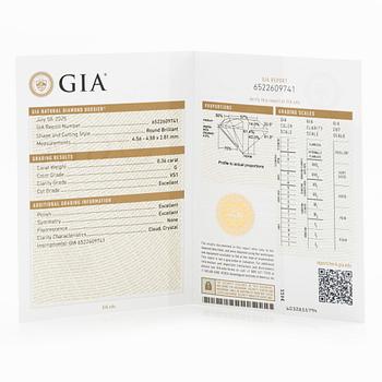 Örhängen 18K vitguld med briljantslipade diamanter, medföljande GIA dossier.