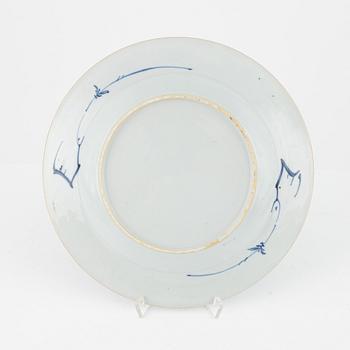 Servisdelar, porslin, 43 st, Kina, Qingdynastin, mestadels Qianlong (1735-95).