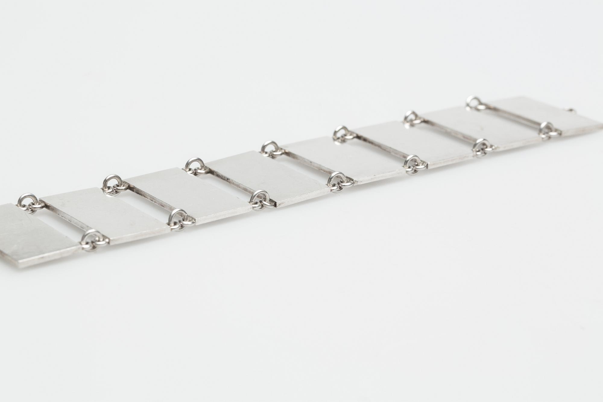 ARMBAND, Wiwen Nilsson, Lund, 1970. Sterlingsilver.