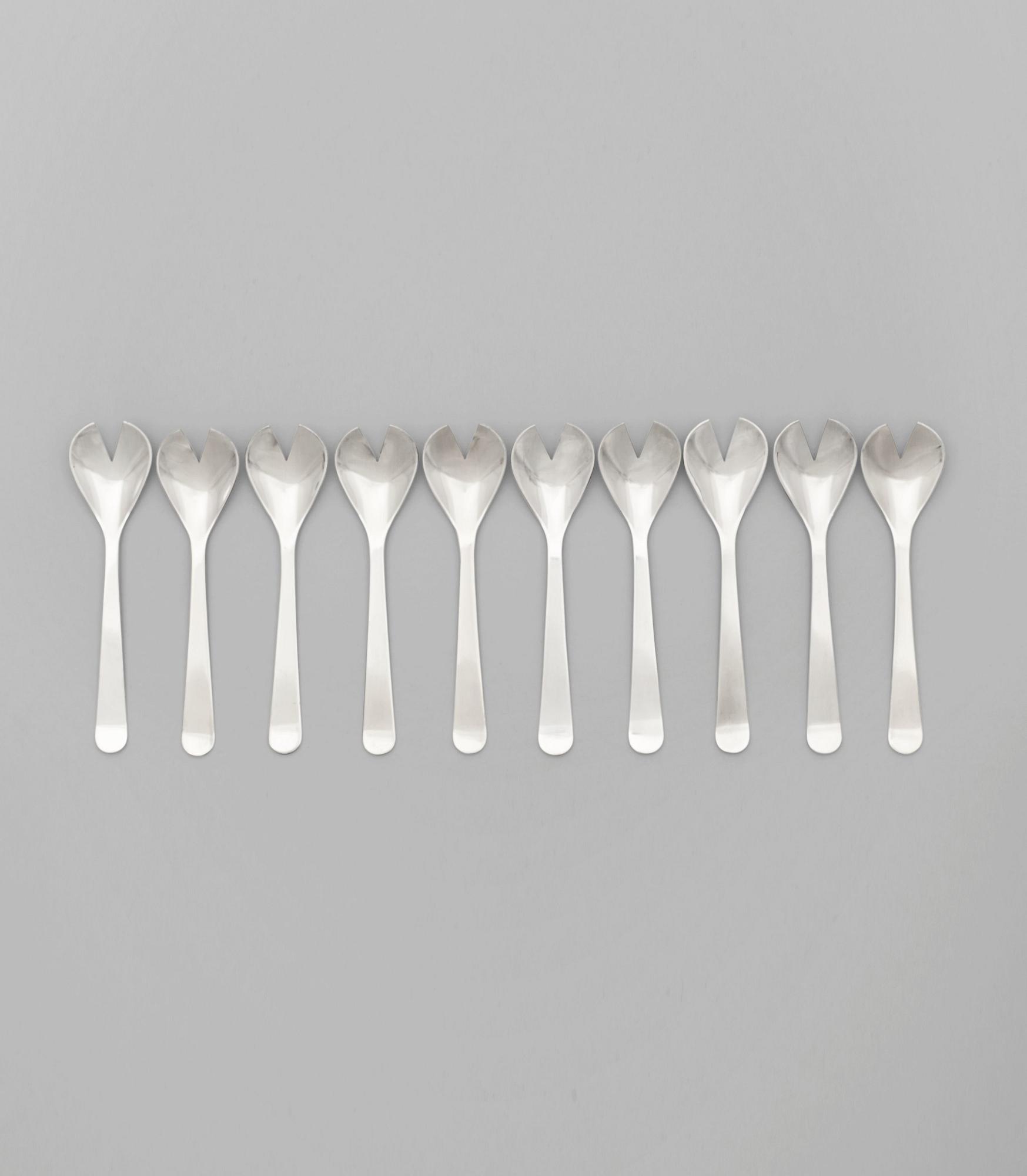 A set of ten Wiwen Nilsson sterling oyster forks, Lund 1970-75.