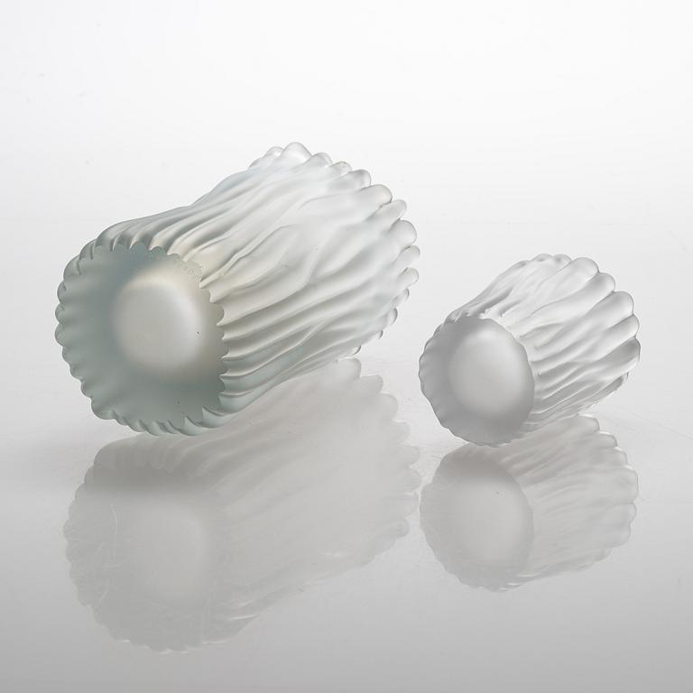 Tapio Wirkkala, två vaser, "Jäkälä "(Renlav), signerad Tapio Wirkkala, Iittala 3515. 1950-64.