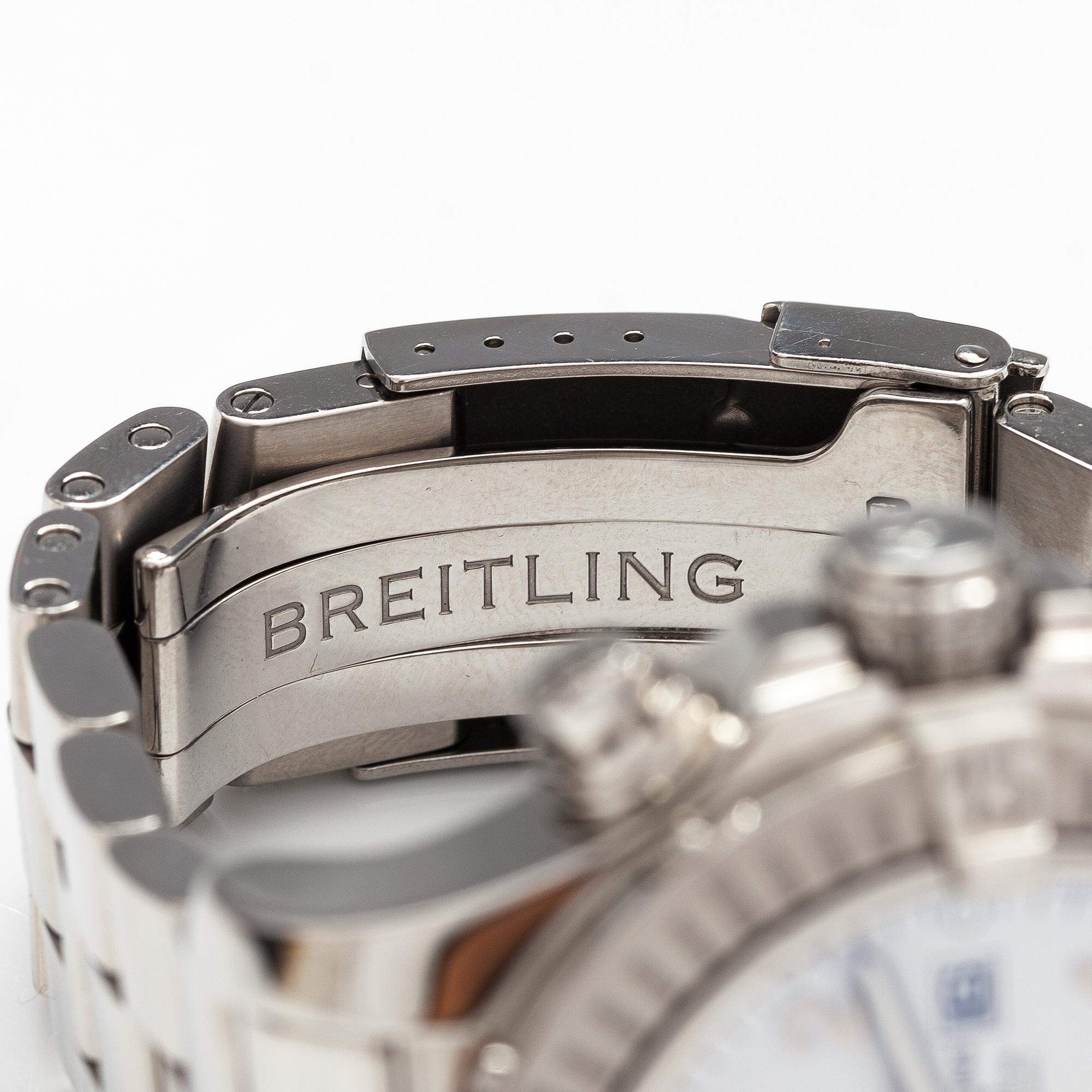 BREITLING, Super Avenger, chronograph, rannekello, 48,5 mm.