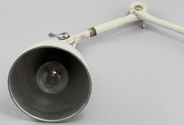 SKRIVBORDSLAMPA, industri, 1900-talets andra hälft.
