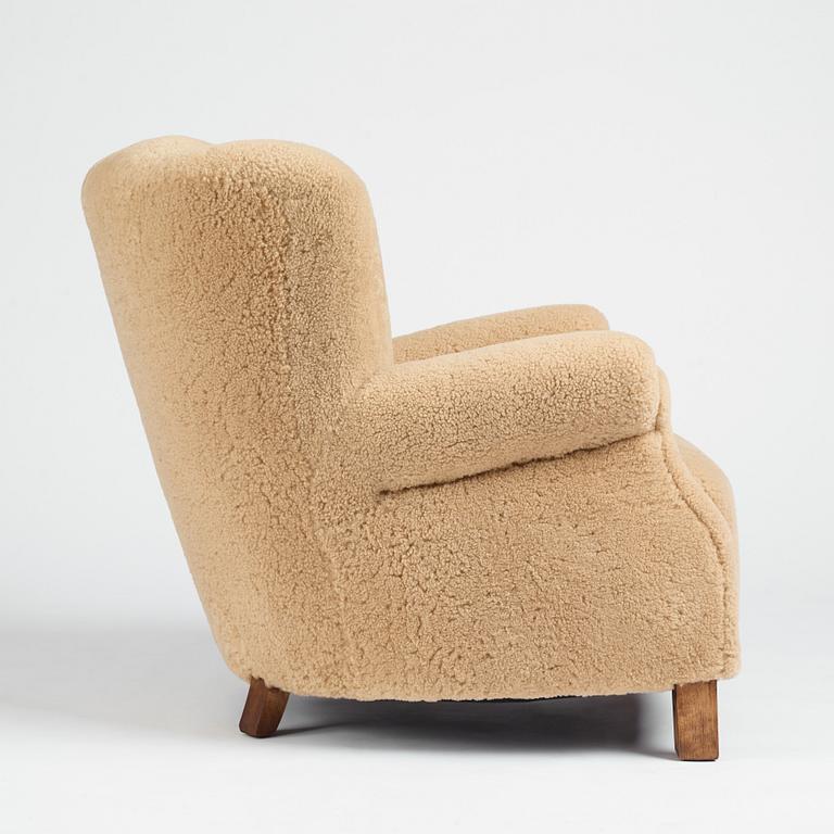 Fritz Hansen, an easy chair, 'model 1518', Denmark 1940s.