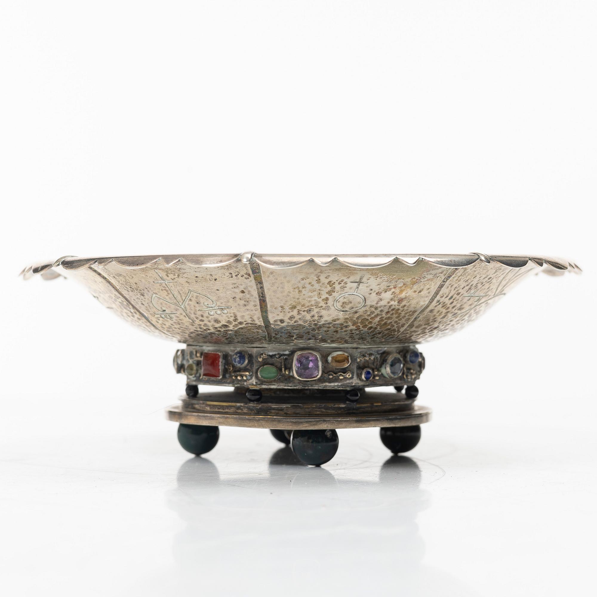 Bowl, silver, 20th century.