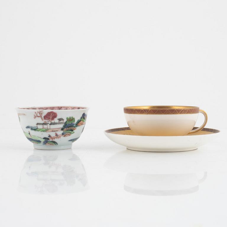 Two porcelain cups, China and Japan, 18th and 20th century.