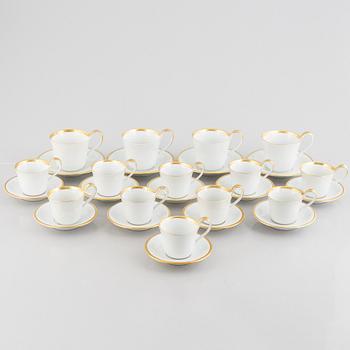 Bing & Grøndahl och Royal Copenhagen, te- och kaffeservis, 14 delar, Danmark.