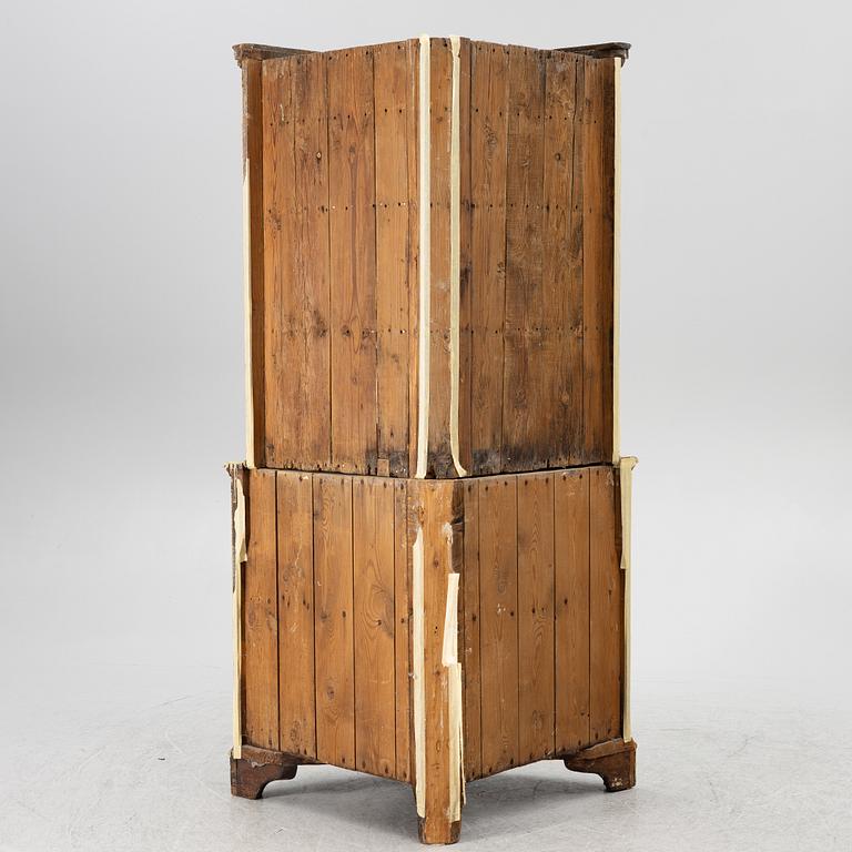 Corner cabinet, late Gustavian, circa 1800.