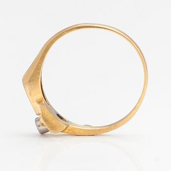 Björn Weckström, An 18K gold and platinum ring. Lapponia 1980.