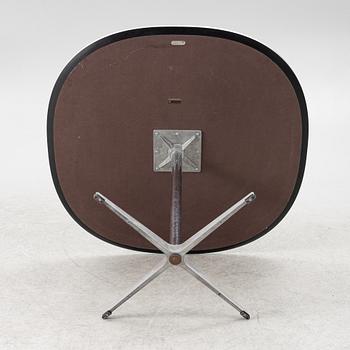 Arne Jacobsen, Bruno Mathsson & Piet Hein, a dining table, Fritz Hansen, Denmark, 2015.