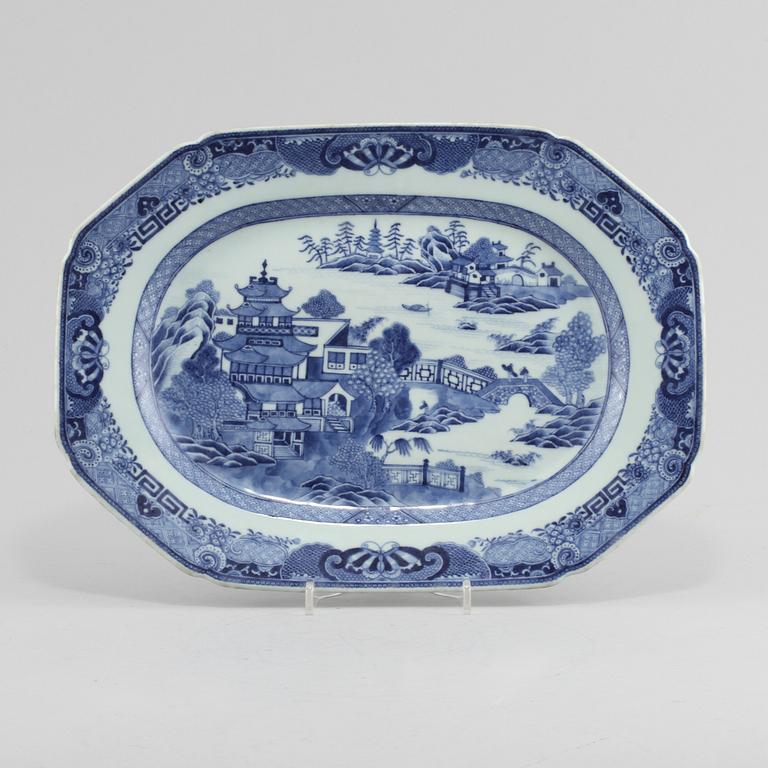 STEKFAT, porslin, Kina, 1700-tal.