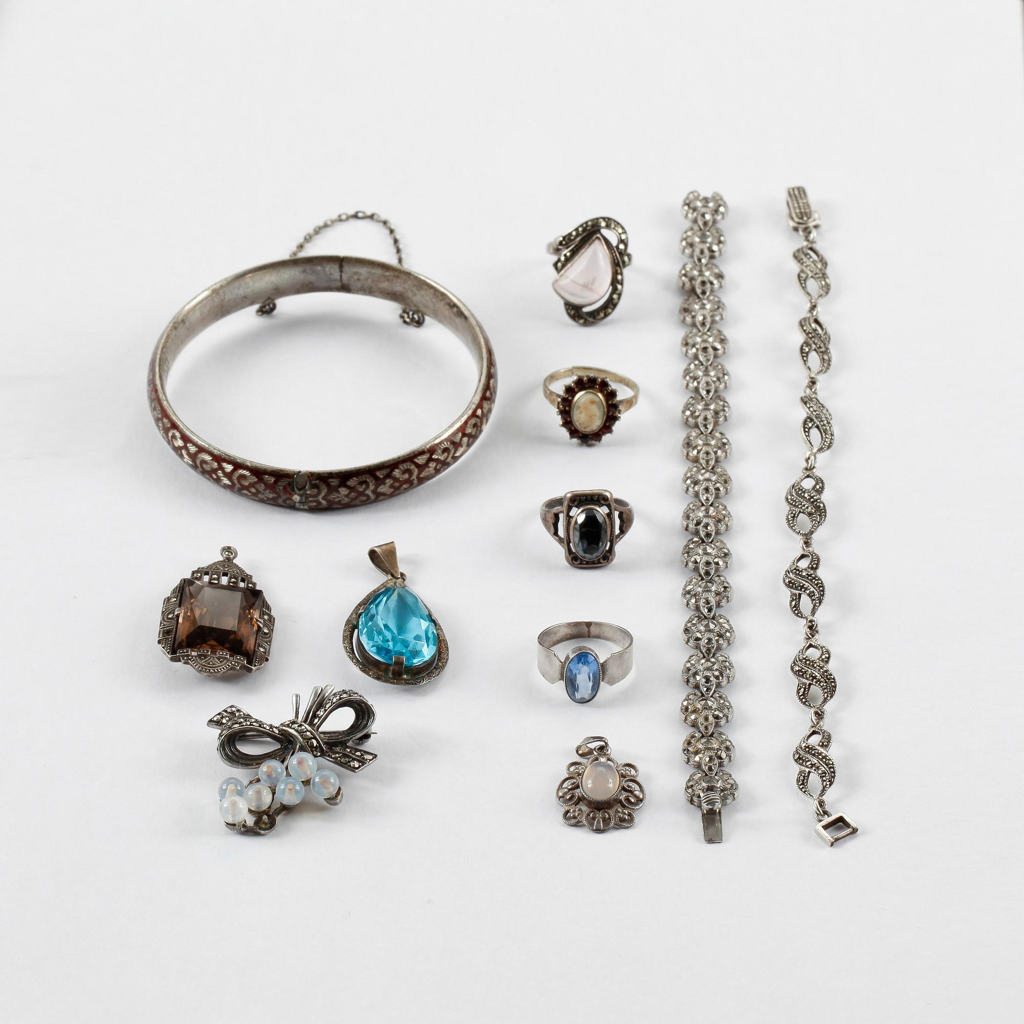 PARTI SMYCKEN, 11 delar, silver med diverse stenar, Total vikt ca 83 gram.