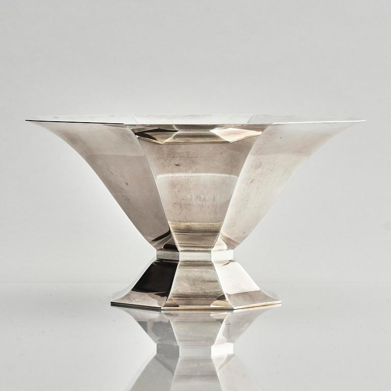 Wiwen Nilsson, a sterling silver bowl on foot, Lund, Sweden 1942.