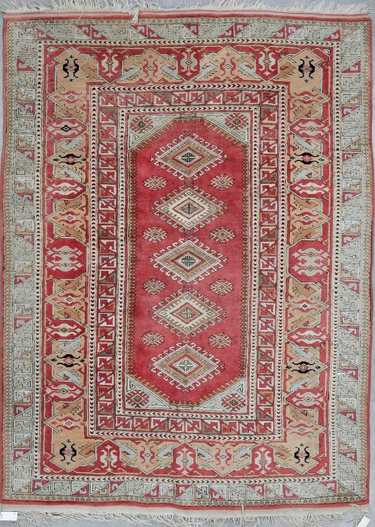 MATTA, orientalisk, ca 269x208.