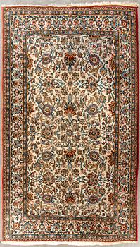 A semaintique Keshan carpet ca 215 x 132 cm.