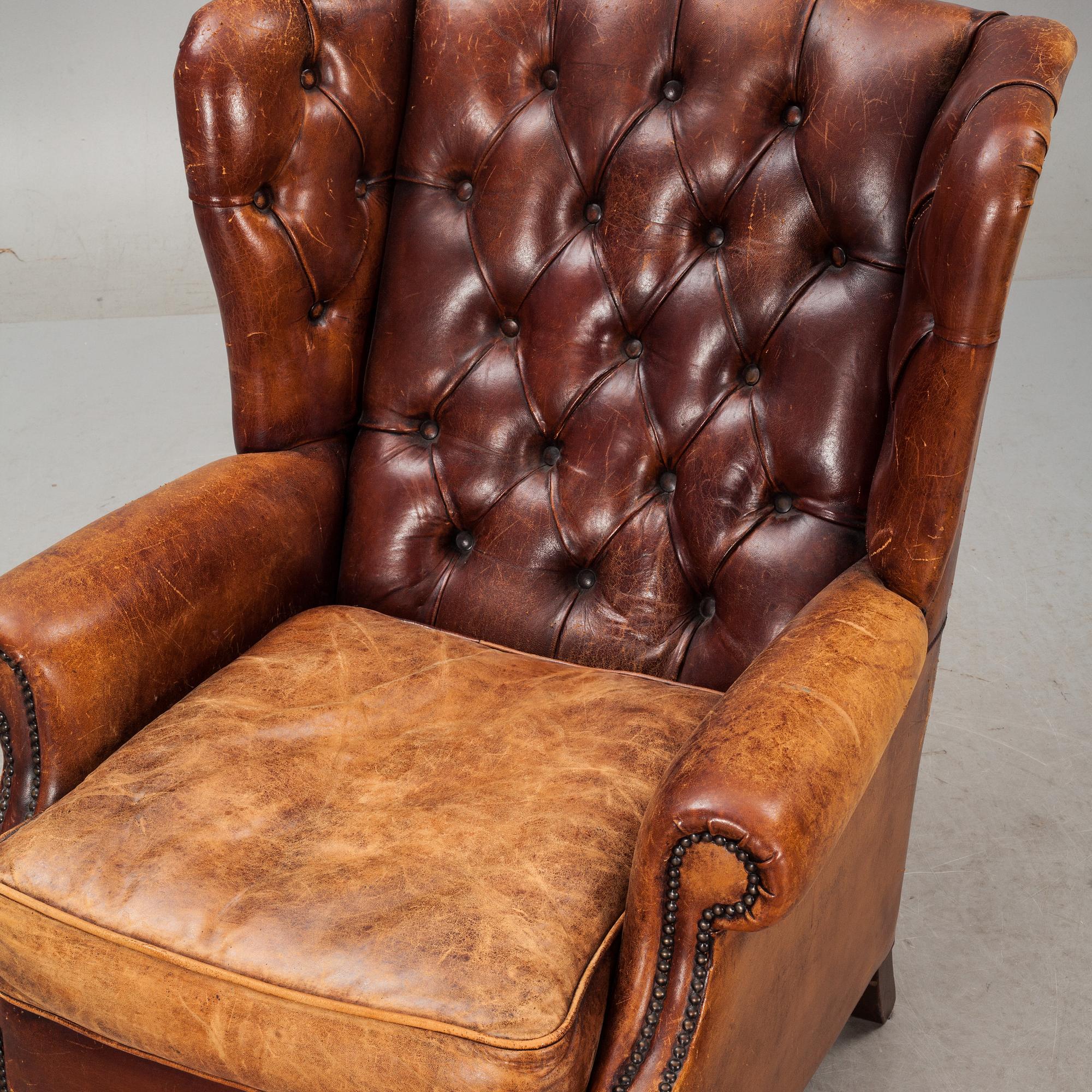 ÖRONLAPPSFÅTÖLJ, 1900-talets andra hälft.