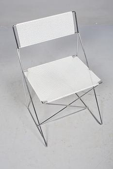 STOLAR, 2 st, "X-line", Niels Jörgen Haugesen, Danmark, formgiven 1977.