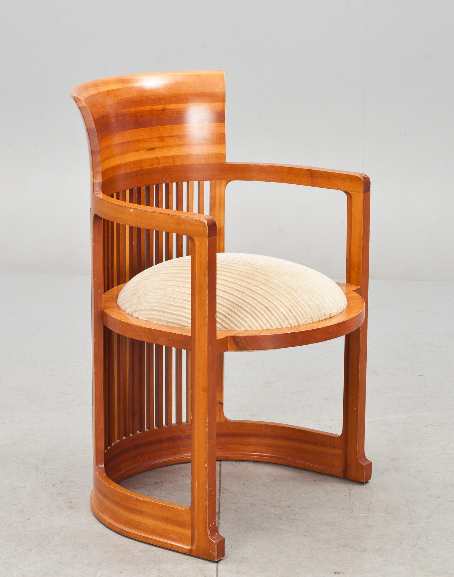 KARMSTOL, Frank Lloyd Wright, Cassina 1986.
