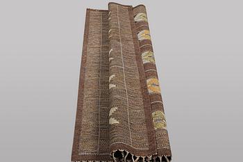 ingegerd silow, a flat weave carpet, signed IS, ca 202 x 133 cm.