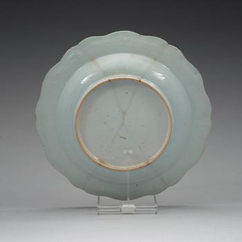 A five piece set of Swedish armorial porcelain, Qing dynasty, Qianlong (1736-95).