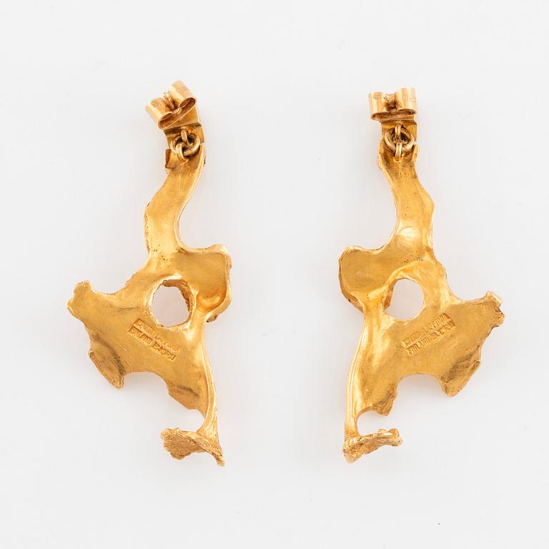 A pair of 18K gold earrings "Flamingo" Björn Weckström, Lapponia.