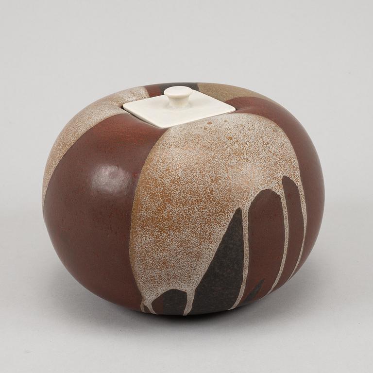 Paul Hoff, a unique stoneware pot with cover, Gustavsberg studio, Sweden 1986.