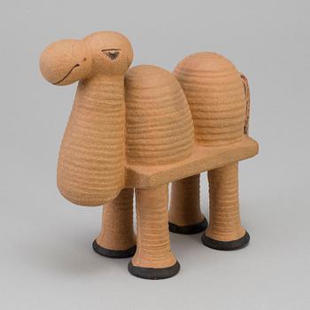 LISA LARSON, a stoneware figurine "Kamel" from the "Jura" series, Gustavsberg. Designed in 1971.