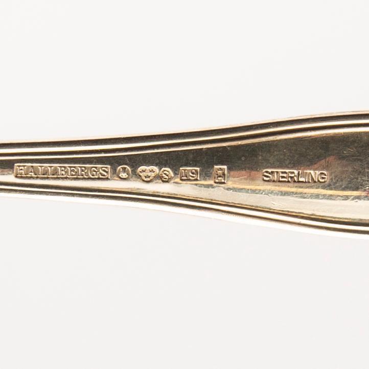 Cutlery 39 pieces silver mostly Hallberg Stockholm 1950/60s weight in total 2303 grams.