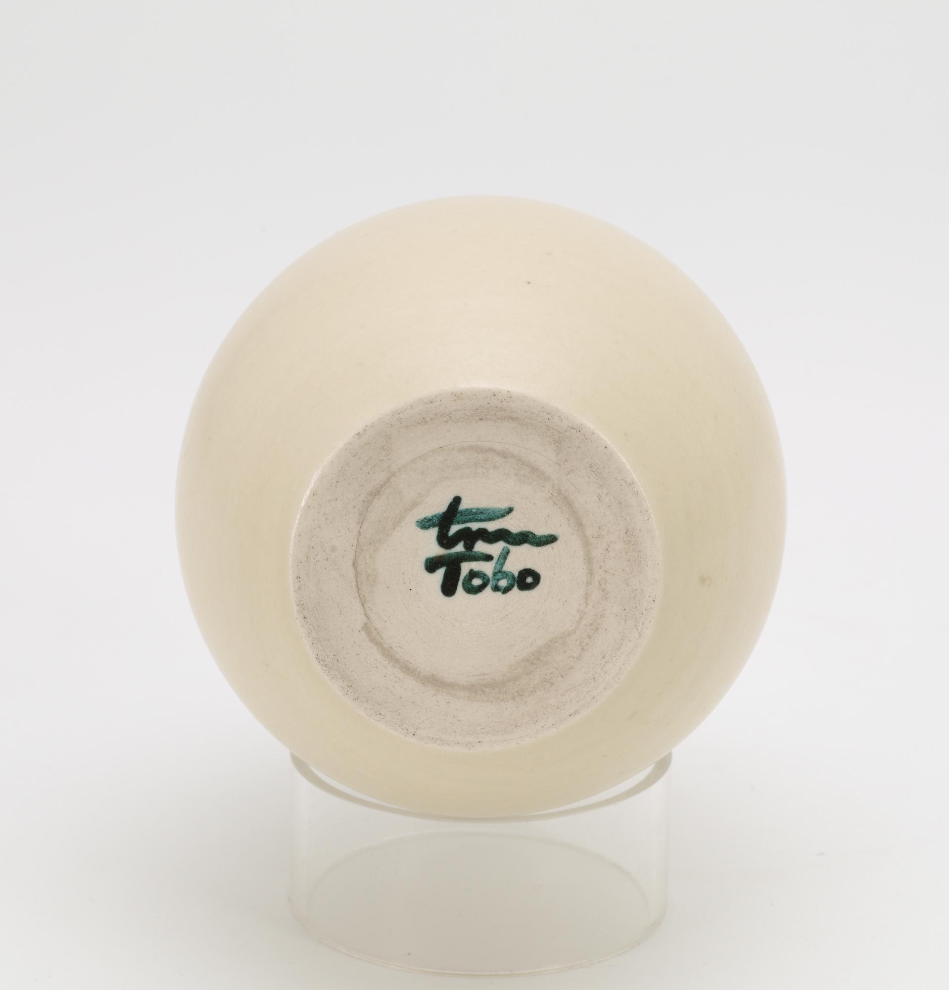 An Erich and Ingrid Triller stoneware vase, Tobo.